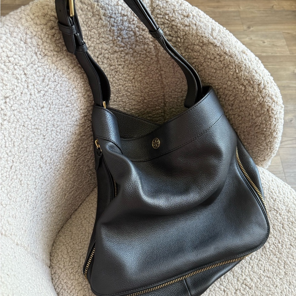 Tory Burch Black Leather Women's Bag - Picture 2 of 4